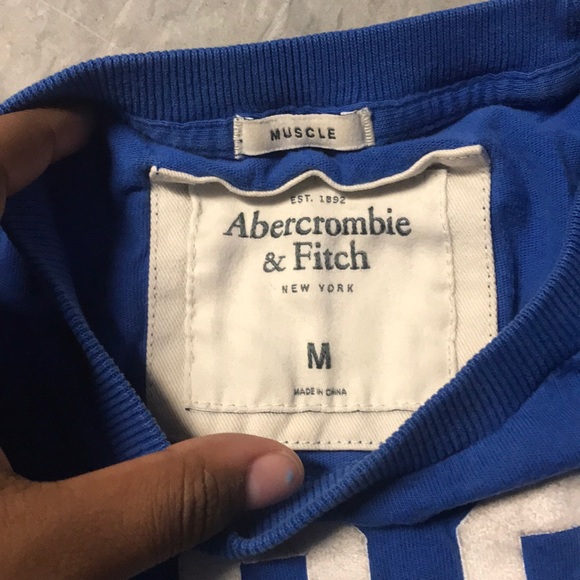 Men’s Abercrombie and Fitch shirt - Picture 3 of 3